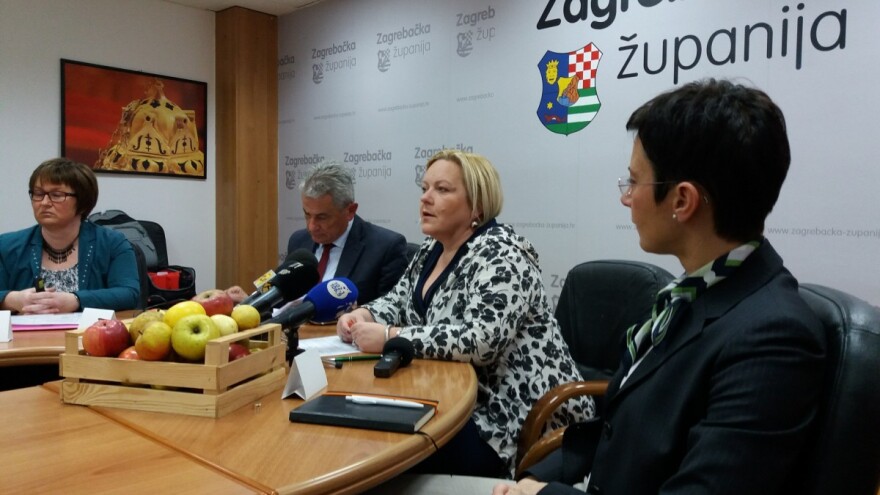 Jabuka lijepo cvjetka, kruška tepka - stare sorte voća moraju se očuvati