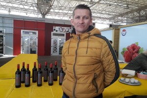 Oblačinskoj višnji dali dodanu vrijednost, ljubavno vino s OPG-a Adrijane Bošnjak