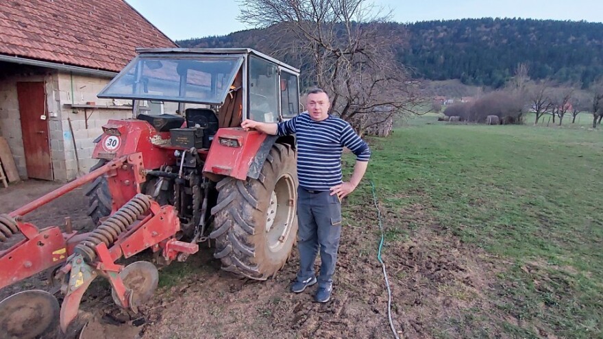 Dejan iz Kecmanske doline ima najbolji šljivik i rakiju u petrovačkom kraju