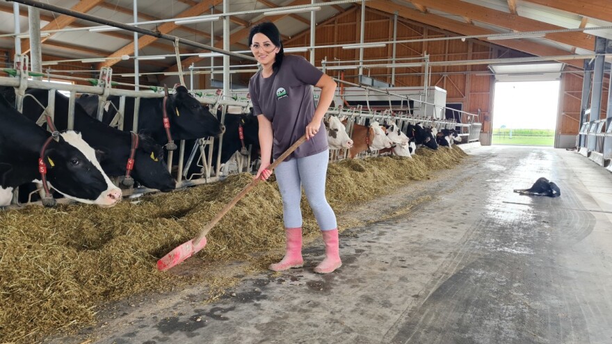 Pojavi li se problem na farmi, obitelji Perić roboti pošalju SMS