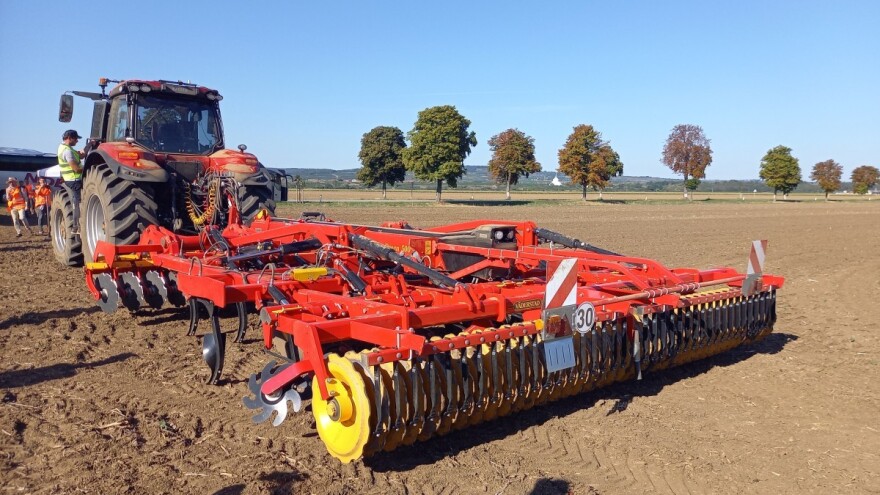 Predstavili novi kultivator: Preciznije i jednostavnije uz Väderstad TopDown 500