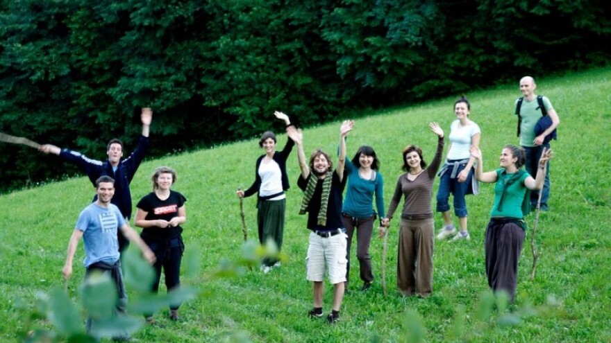 U šumarku skrivenom okićkih je putnika dom!