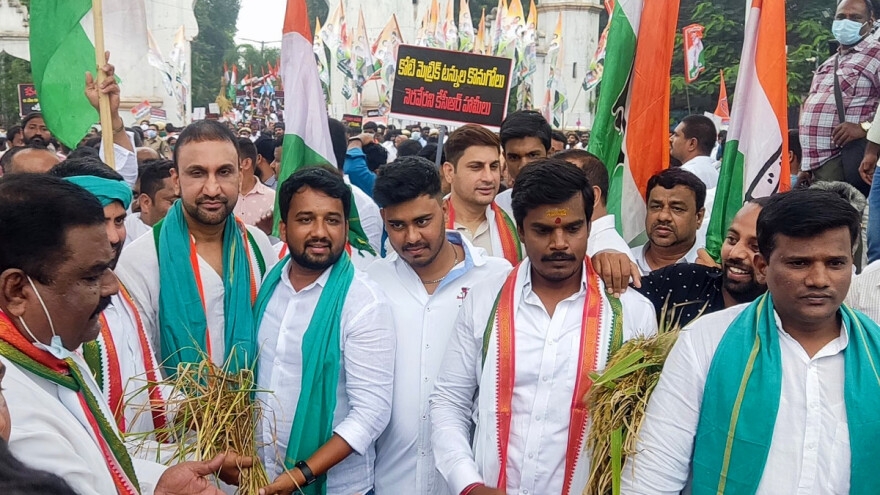 Indijski protesti urodili plodom, ali se farmeri još ne pomeraju sa ulica