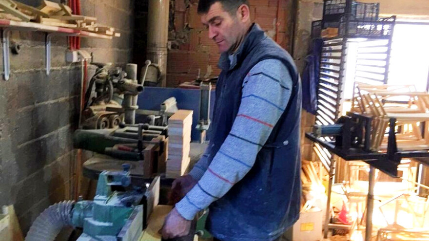 Admir i Raza sami prave košnice - tvrde da su bolje od industrijskih