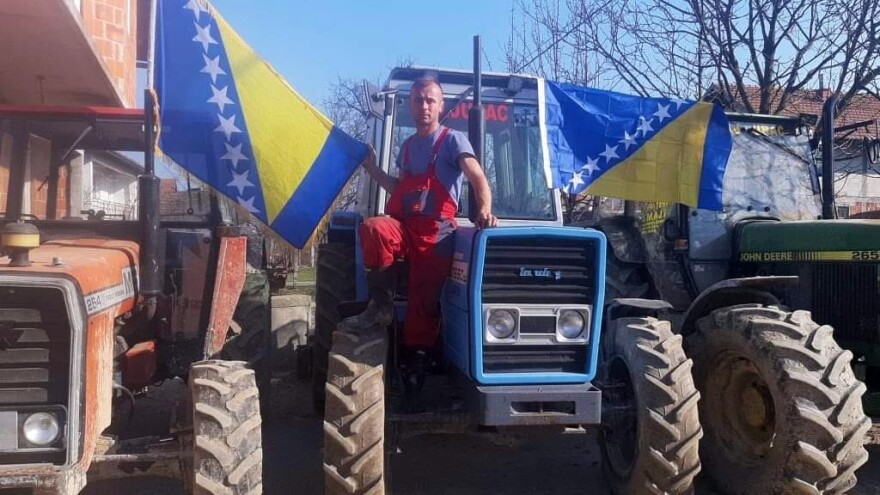 Poljoprivrednik Suljo Smajić: Šta je nama preostalo - ulica ili gasiti gazdinstva