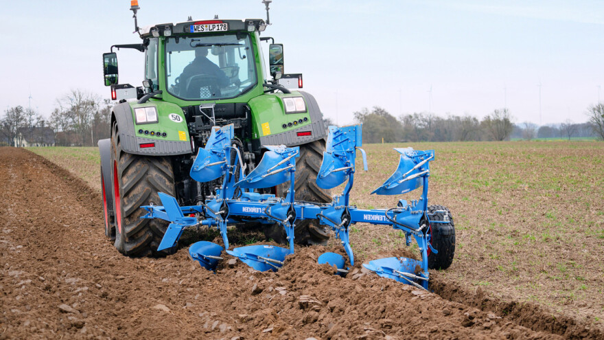 LEMKEN predstavio karbonski plug - poboljšava plodnost zemljišta