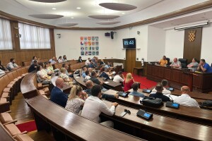 Pčelari u Hrvatskom saboru: Sve grane poljoprivrede imaju potpore, mi nemamo