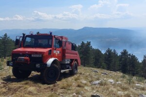 Aktivno nekoliko požara - dvije osobe zadobile opekline