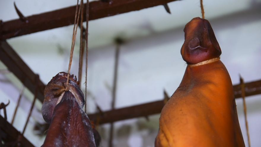 Kad nema vetra, šunka se suši u hladnjači?