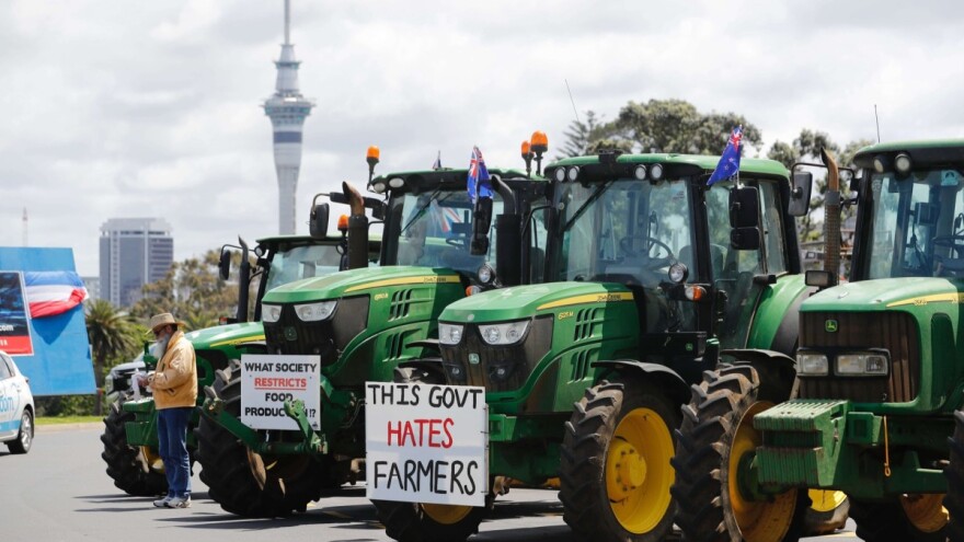 Porez na emisije iz stočarstva izvukao novozelandske farmere na ulice
