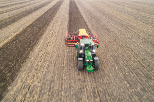 John Deere električni traktor dolazi 2026.?