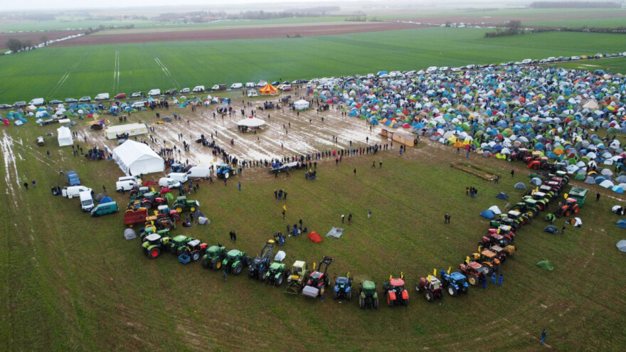 Brutalno na protestima protiv navodnjavanja u Francuskoj