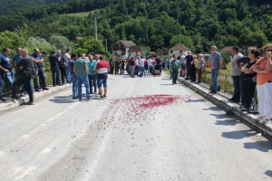 Oko 200 malinara protestovalo zbog cene roda od 200 dinara