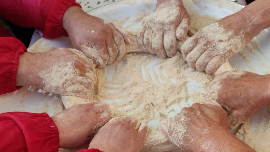 Ćetenija na putu za UNESCO: Specijalitet za koji je potrebno više ruku nego sastojaka