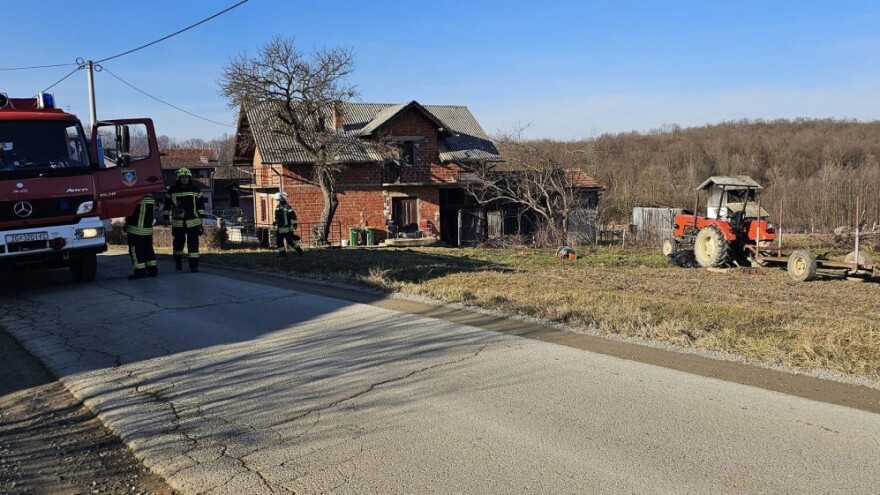 Tragedija kod Garešnice: U prevrtanju traktora smrtno stradao 32-godišnjak