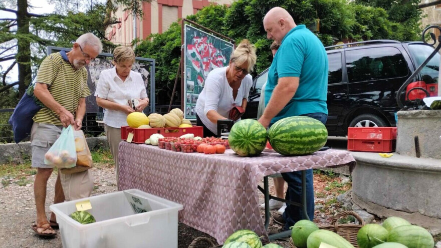 Poruka sa Zelenog Kastva: Kupujmo od malih poljoprivrednika i spojimo ih s institucijama