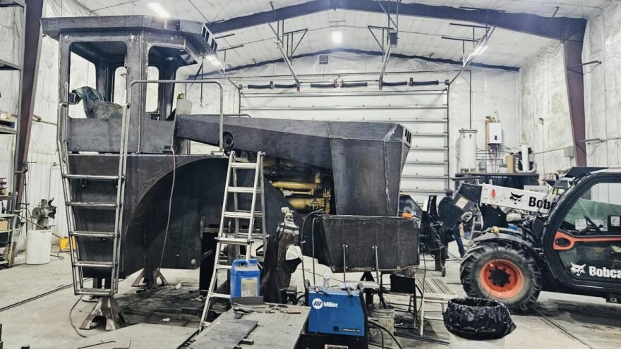 Stižu grdosije: Krenula proizvodnja novih XXL Big Bud traktora