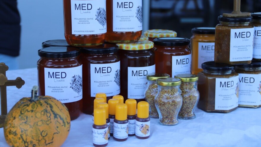 Grad sa 9.000 košnica: "Pčele su naša domaća apoteka"