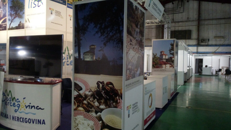 Zatvoren Gradačački sajam šljive - zadovoljni i izlagači i posjetioci