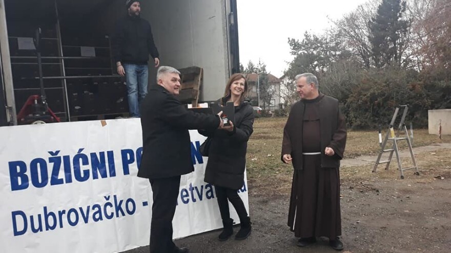 Dubrovačko-neretvanska županija donirala 9 tona mandarina Vukovarsko-srijemskoj, oni uzvratili s pet tona jabuka