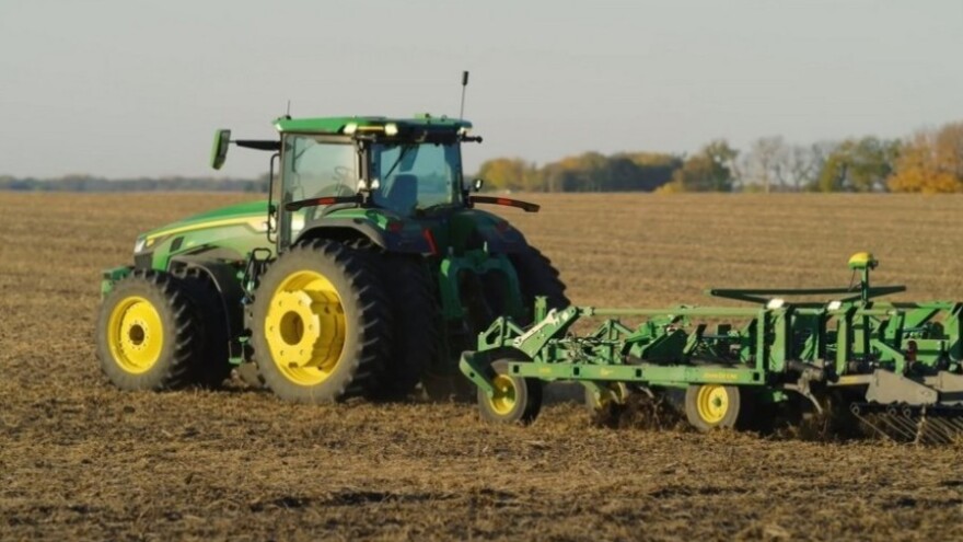 Marbo prodaje polovnu agroopremu: U ponudi i traktor John Deere