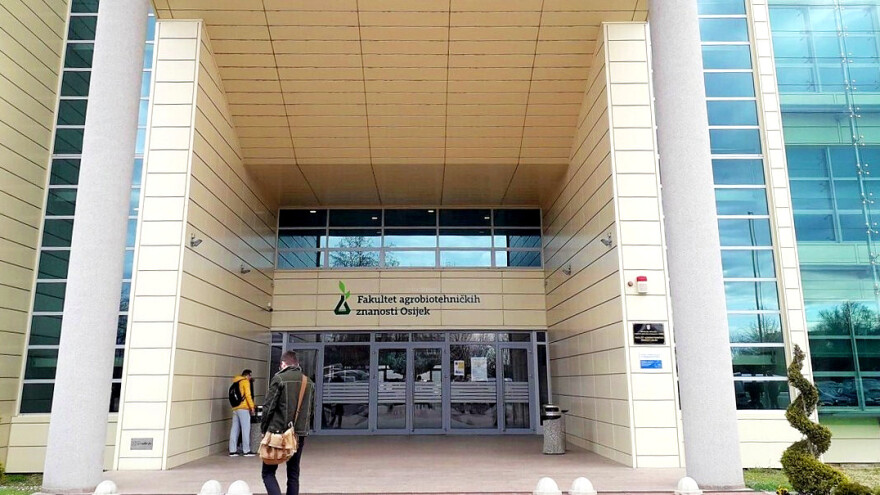 60 godina FAZOS-a: Monografija kao svjedočanstvo izvrsnosti i odolijevanja