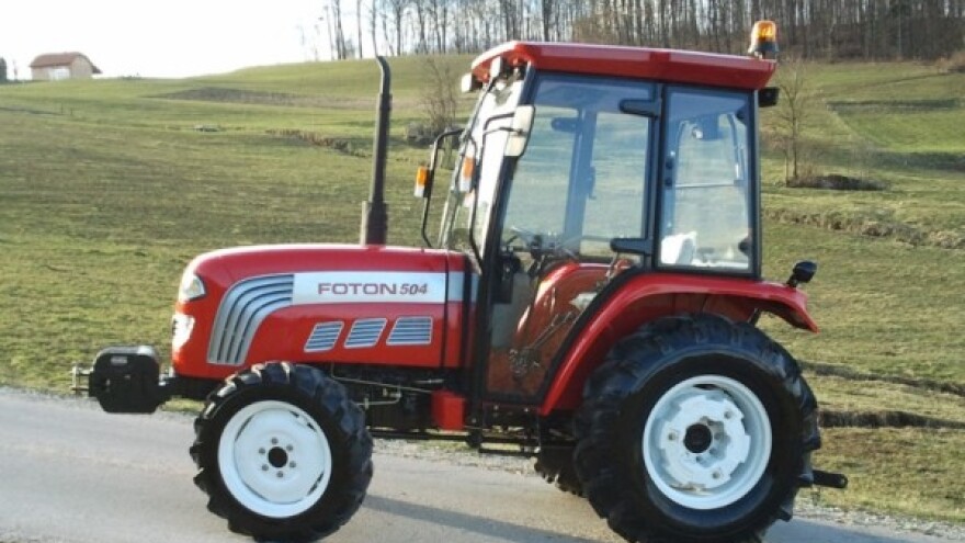 Traktor Foton 504