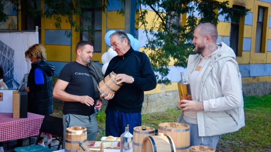 Prva rakijada u Kotor Varošu: Od profesionalca do advokata i fudbalskih veterana