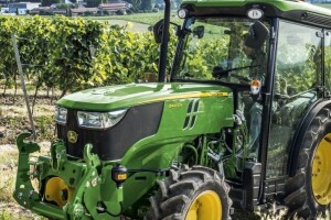 Traktor John Deere 5GN