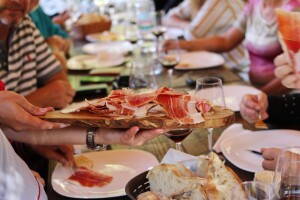 Od Vrgorca do Brela: Mjesec dana gourmet doživljaja na Makarskoj rivijeri