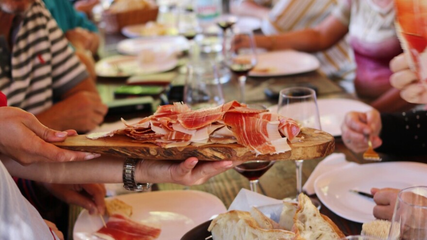 Od Vrgorca do Brela: Mjesec dana gourmet doživljaja na Makarskoj rivijeri