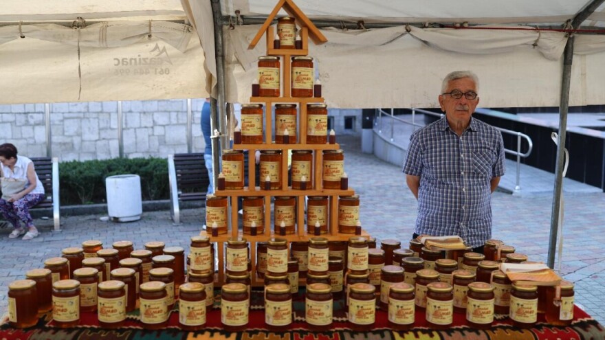 Otvoren sajam "Zlatni put": Kestenov med brendirati kao premium proizvod