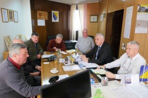 Zenički pčelari traže poticaje od 10 KM po košnici