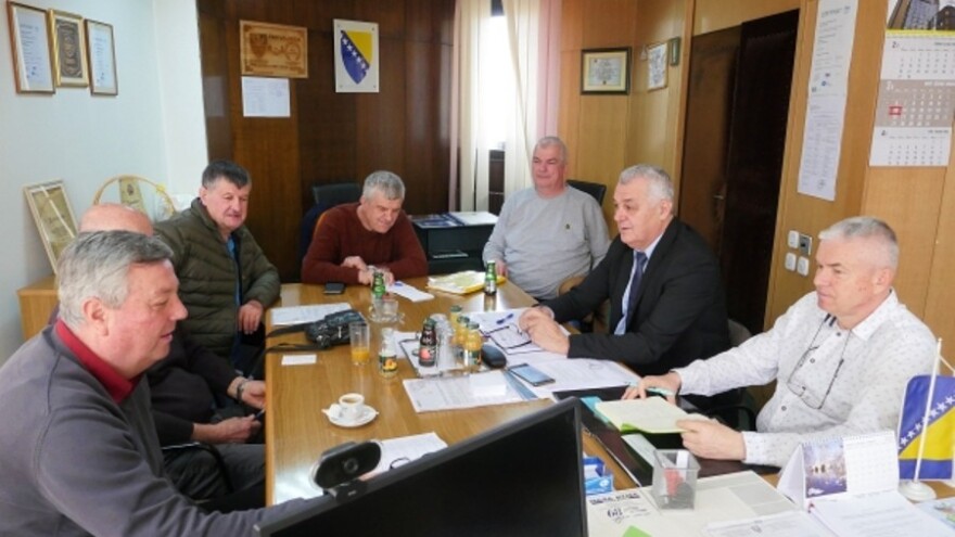 Zenički pčelari traže poticaje od 10 KM po košnici