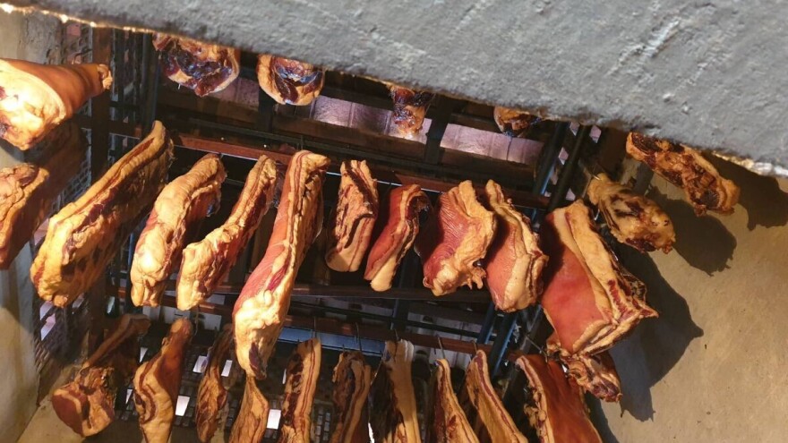 Ukrali mu 30 kg suhog mesa iz pušnice