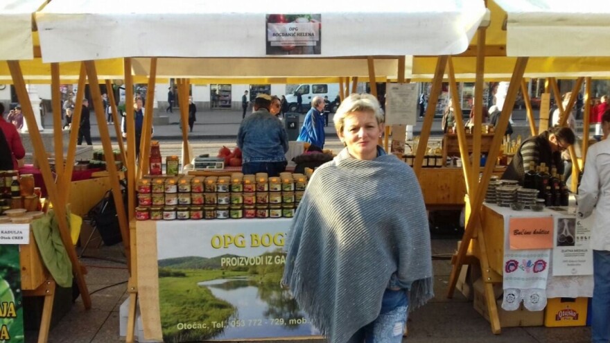 Ocat od maline, sir od dunje, domaći pekmezi, macerati kreativne Helene Bogdanić