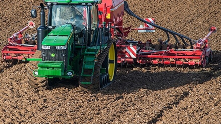 Traktor John Deere 8R i 8RT