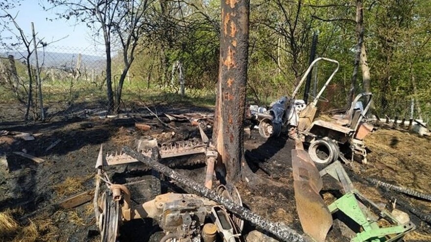 Pomozimo: Iz stravičnog požara spasio 20 koza, sve drugo Nevenu Božutu uzela je vatra