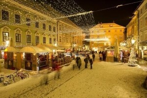 Advent u biskupskom gradu
