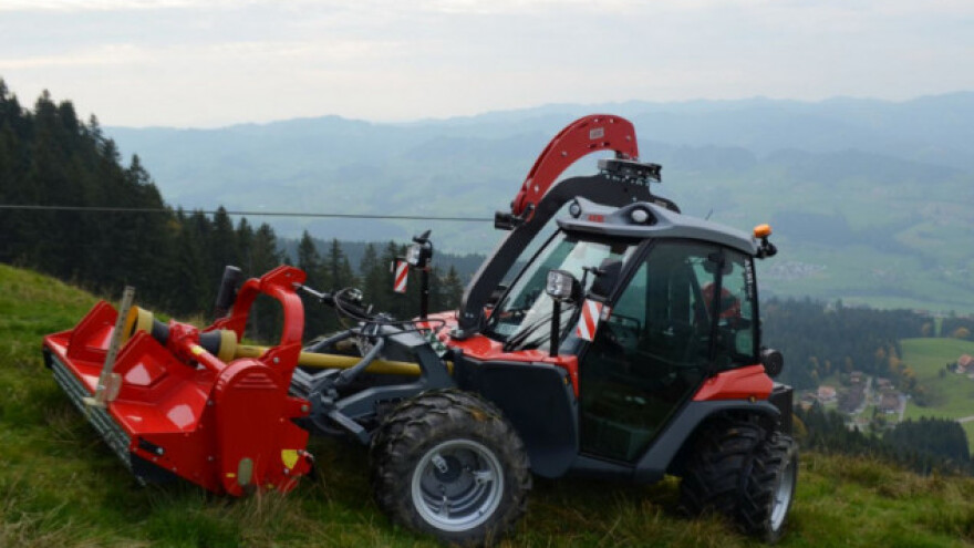 Švicarac AEBI radi i na terenima nagiba 70%