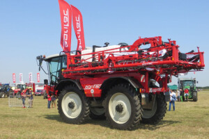Upoznajte Agrifac Condor - diva radne širine 36 metara!