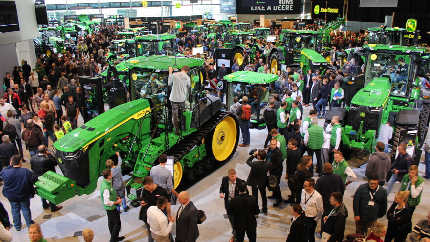 Agritechnica 2021 - Hibridna, u dva izdanja