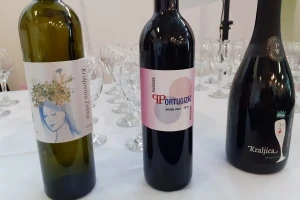 Vodeći su po proizvodnji pjenušca, a revitaliziraju i tradicionalne voćne vrste