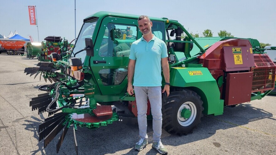 Filip Tokić: S novim Facma kombajnom lješnjake možete sakupljati i u odijelu