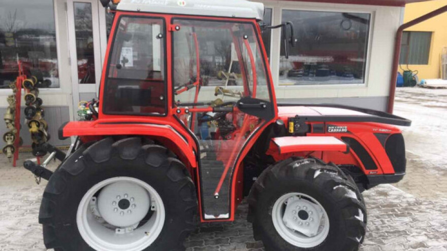 Šumadijskim poljoprivrednicima 55 traktora