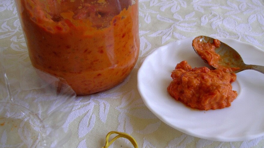 Stankovići: Lakše prodati ajvar i paradajz sok od paprike