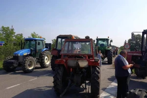 Protest poljoprivrednika - znak upozorenja