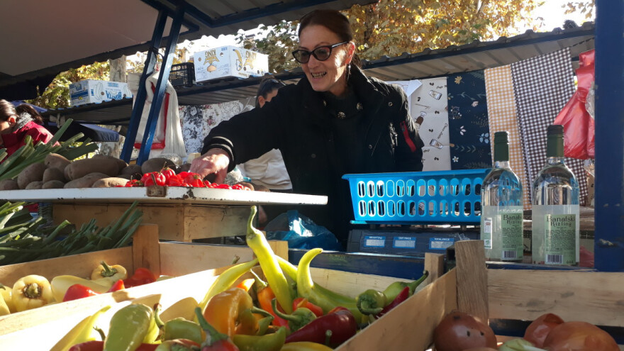 Plastenike ne greju, najbolje prošli sa paradajzom, sada čekaju salatu i spanać