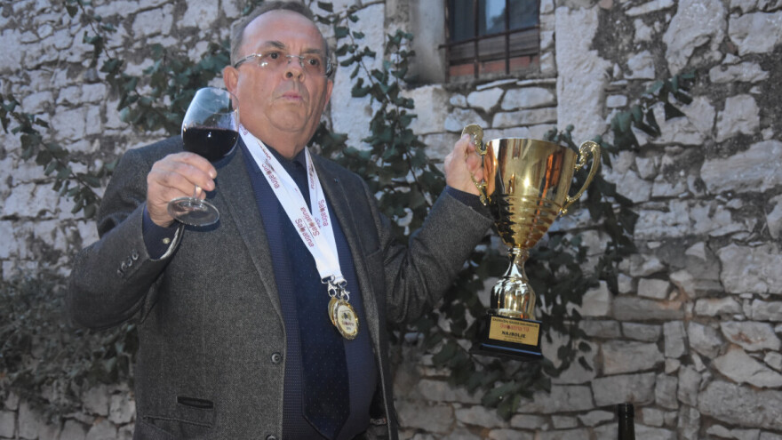 Dr. Anđelko Vrsaljko otkriva: Blato ljekovito i za metabolizam vinove loze!