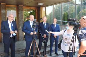 Petrokemija ostvarila dobit u prvom polugodištu, rastu plaće zaposlenicima